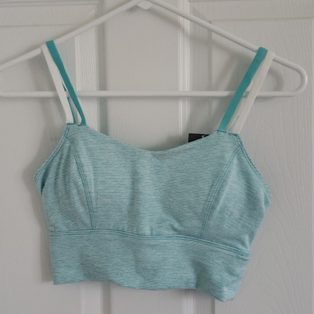 NWT Old Navy Active Go Dry Sportsbra